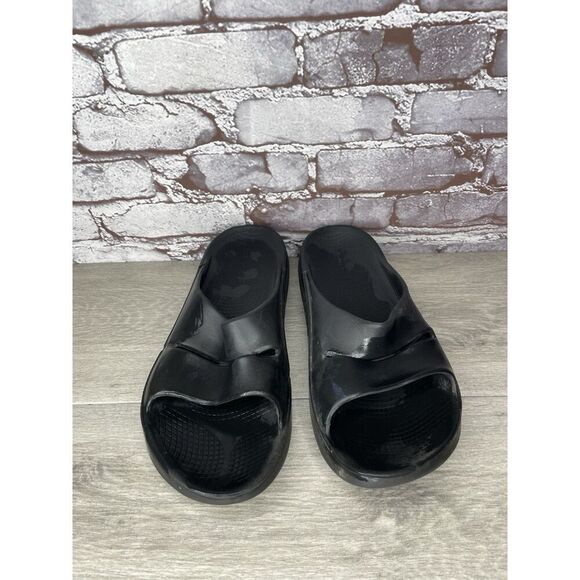 OOFOS OOAHH Black Recovery Rubber Comfort Slides Sandals Men Sz 44EU/11M US main image 9